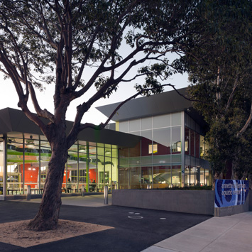  Front entrance at Annette Kellerman Aquatic Centre